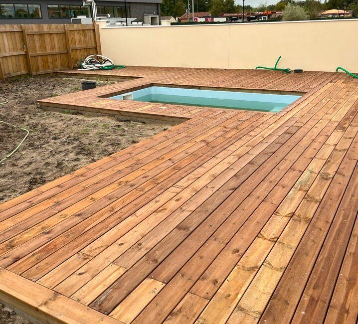 Piscine et terrasse Hourtin en gironde VATT entreprise
